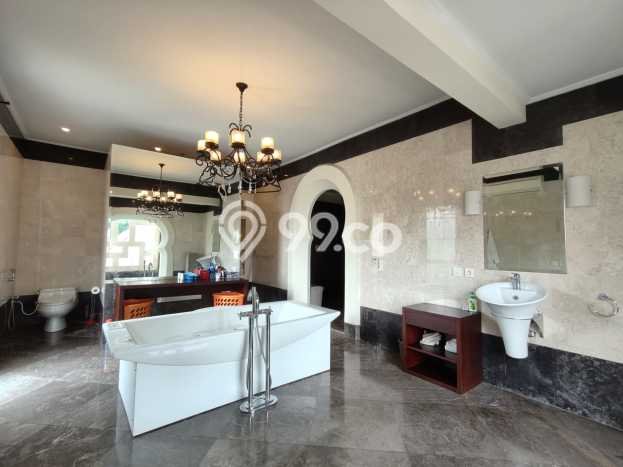 Rumah Mewah LB 600m2 Siap Huni Desain Elegan di Sanur, Denpasar Rumah Mewah LB 600m2 Siap Huni Desain Elegan di Sanur, Denpasar