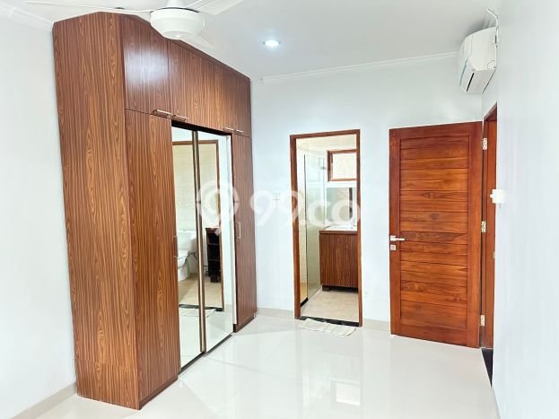 Rumah Strategis Modern Lb 110m2 di Padangsambian , Denpasar Rumah Strategis Modern Lb 110m2 di Padangsambian , Denpasar