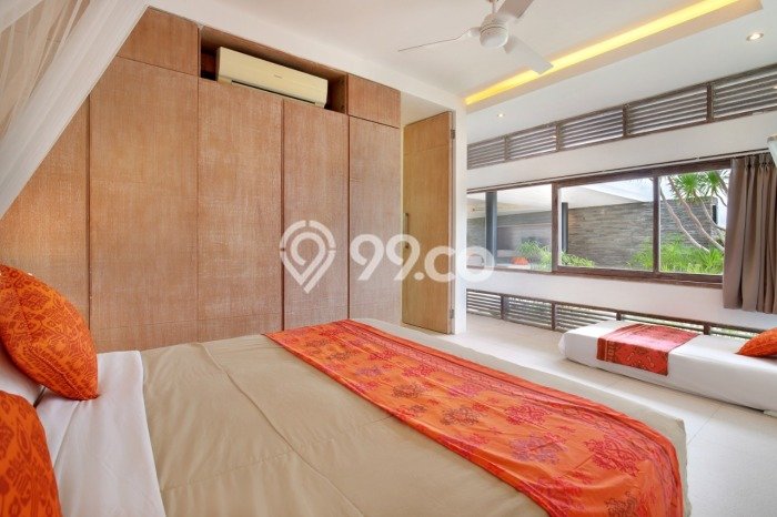 For Sale! Luxury House LT 1000m2 Desain Modern di Balangan For Sale! Luxury House LT 1000m2 Desain Modern di Balangan