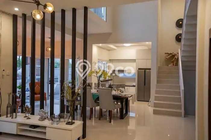 Rumah Elit LB 215m2 Siap Pakai Desain Elegan di Ungasan, Badung Rumah Elit LB 215m2 Siap Pakai Desain Elegan di Ungasan, Badung