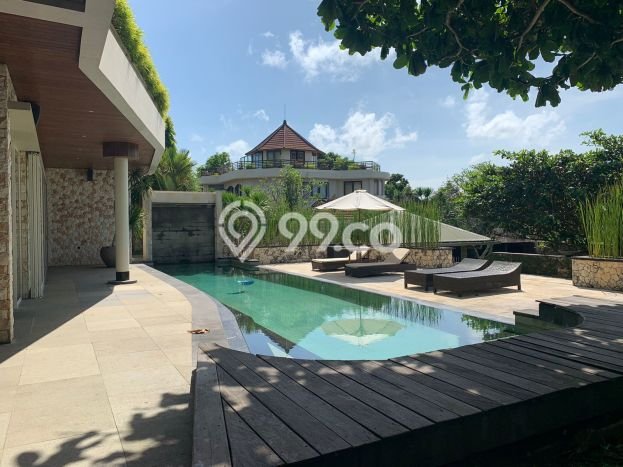 Rumah Mewah LB 630m2 Siap Huni Desain Elegan di Ungasan, Badung Rumah Mewah LB 630m2 Siap Huni Desain Elegan di Ungasan, Badung