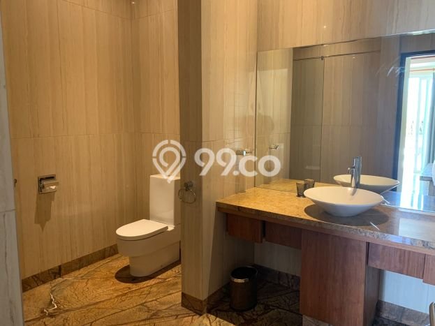 Rumah Mewah LB 630m2 Siap Huni Desain Elegan di Ungasan, Badung Rumah Mewah LB 630m2 Siap Huni Desain Elegan di Ungasan, Badung