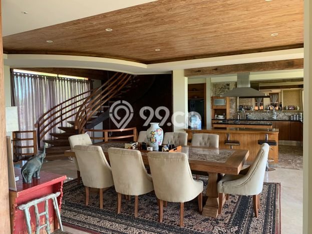 Rumah Mewah LB 630m2 Siap Huni Desain Elegan di Ungasan, Badung Rumah Mewah LB 630m2 Siap Huni Desain Elegan di Ungasan, Badung