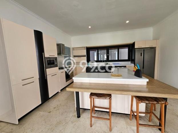Rumah Elit Modern Tanpa Renovasi di Seminyak Badung Rumah Elit Modern Tanpa Renovasi di Seminyak Badung