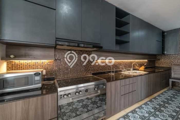 Rumah Luxury Modern Tanpa Renovasi di Seminyak Badung Rumah Luxury Modern Tanpa Renovasi di Seminyak Badung