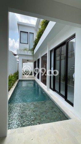 Rumah Mewah LB 290m2 Siap Pakai Desain Elegan di Umalas, Badung Rumah Mewah LB 290m2 Siap Pakai Desain Elegan di Umalas, Badung