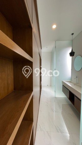 Rumah Mewah LB 290m2 Siap Pakai Desain Elegan di Umalas, Badung Rumah Mewah LB 290m2 Siap Pakai Desain Elegan di Umalas, Badung