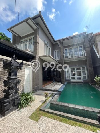 Dijual Rumah Mewah Megah Dengan View Eksklusif di Seminyak, Badung Dijual Rumah Mewah Megah Dengan View Eksklusif di Seminyak, Badung