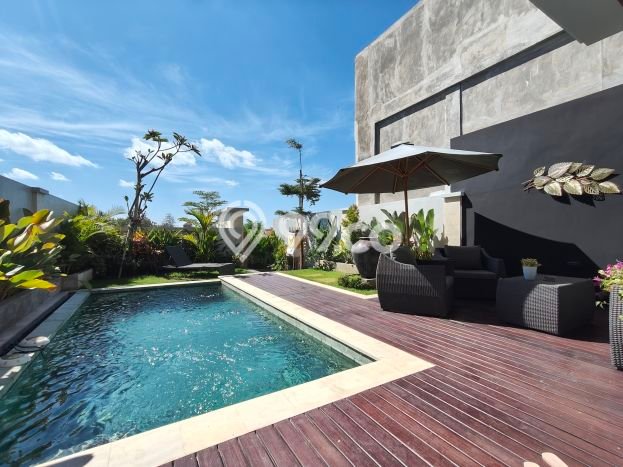 Hunian Elit LB 130m2 Siap Pakai Desain Elegan di Ungasan, Badung Hunian Elit LB 130m2 Siap Pakai Desain Elegan di Ungasan, Badung