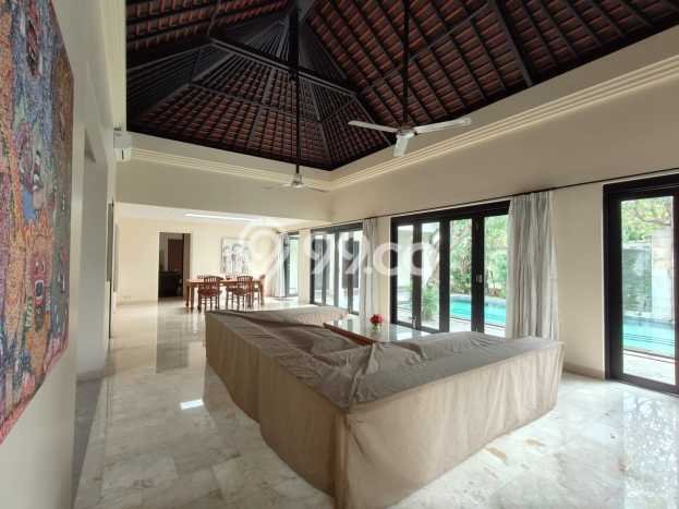 Rumah Mewah LB 600m2 Siap Huni Desain Elegan di Sanur, Denpasar Rumah Mewah LB 600m2 Siap Huni Desain Elegan di Sanur, Denpasar