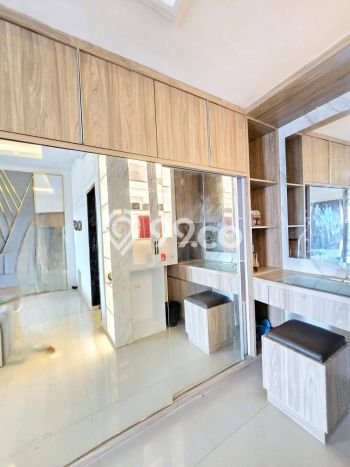 HARGA MENARIK! Vila Kawasan , Area 272m2m², Kawasan Tenang dan aman HARGA MENARIK! Vila Kawasan , Area 272m2m², Kawasan Tenang dan aman