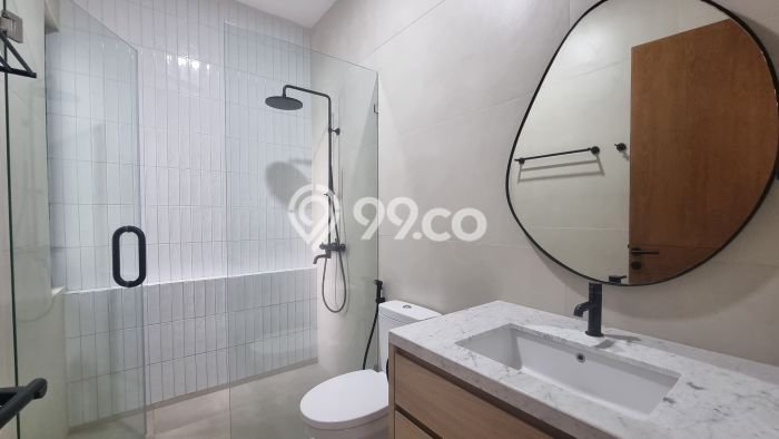 Rumah Mewah LB 370m2 Siap Pakai Desain Elegan di Seminyak, Badung Rumah Mewah LB 370m2 Siap Pakai Desain Elegan di Seminyak, Badung