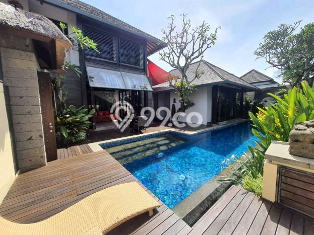 Ready to Use! Luxury House LT 300m2 Desain Elegan di Seminyak Ready to Use! Luxury House LT 300m2 Desain Elegan di Seminyak