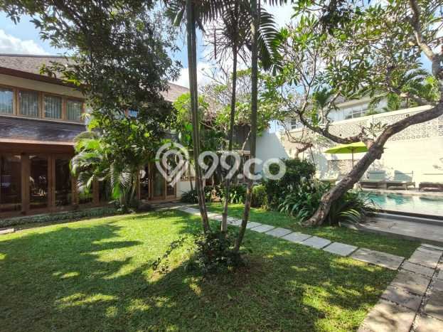 Dijual Rumah Luas Elegan Dengan View Cantik di Seminyak, Badung Dijual Rumah Luas Elegan Dengan View Cantik di Seminyak, Badung