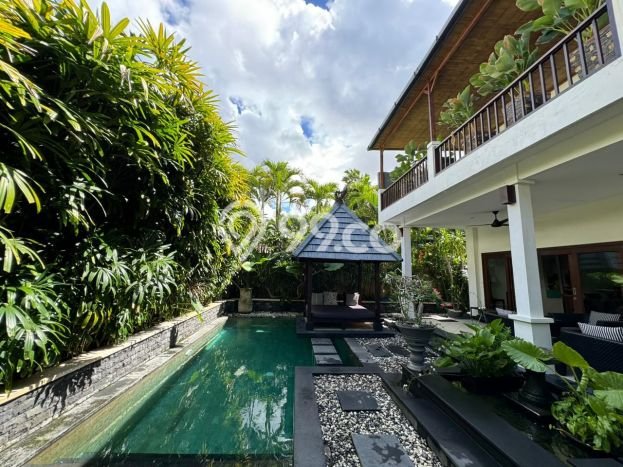 Rumah Elit Modern Siap Huni di Seminyak Badung Rumah Elit Modern Siap Huni di Seminyak Badung