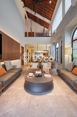 HARGA TERBAIK! Vila di , Luas 300m2m², Lokasi Strategis HARGA TERBAIK! Vila di , Luas 300m2m², Lokasi Strategis