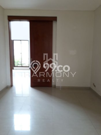 Rumah Elit Modern Siap Huni di Alam Sutera Tangerang Rumah Elit Modern Siap Huni di Alam Sutera Tangerang