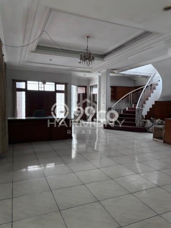 Rumah Luxury Modern Siap Huni di Puri Indah Jakarta Barat Rumah Luxury Modern Siap Huni di Puri Indah Jakarta Barat