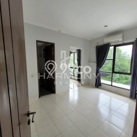 Disewakan! Rumah 3 Kamar Tidur &
3 Kamar Mandi di Gading Serpong, Tangerang Disewakan! Rumah 3 Kamar Tidur &
3 Kamar Mandi di Gading Serpong, Tangerang