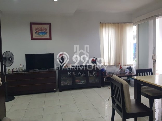For Sale! Luxury House LT 180m2 Desain Modern di BSD Golden Viena For Sale! Luxury House LT 180m2 Desain Modern di BSD Golden Viena