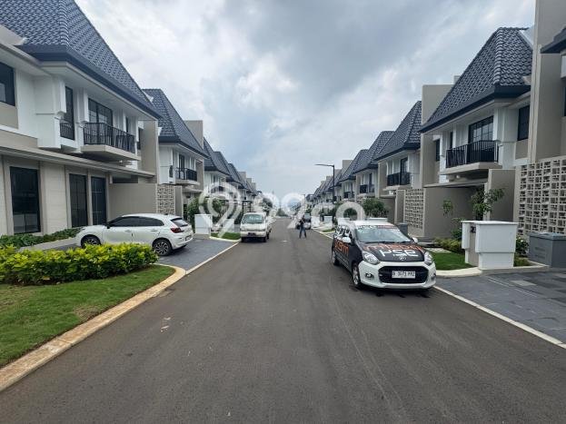 Jual Rumah Mewah Megah Dengan View Cantik di Summarecon Bogor, Bogor Jual Rumah Mewah Megah Dengan View Cantik di Summarecon Bogor, Bogor