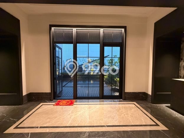 Dijual Rumah Mewah Megah Dengan View Cantik di Summarecon Bogor, Bogor Dijual Rumah Mewah Megah Dengan View Cantik di Summarecon Bogor, Bogor