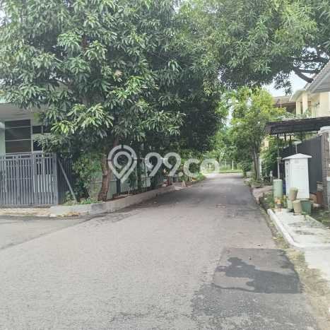 INVESTASI TEPAT! Rumah di Cakung, LT 210m2m² Bangunan 258m2m² INVESTASI TEPAT! Rumah di Cakung, LT 210m2m² Bangunan 258m2m²