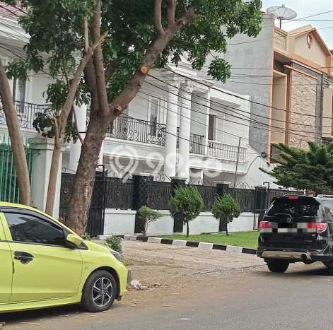 Dijual Hunian Mewah dengan Fasilitas Sekitar Komplit di Pulo Gadung, Jakarta Timur Dijual Hunian Mewah dengan Fasilitas Sekitar Komplit di Pulo Gadung, Jakarta Timur