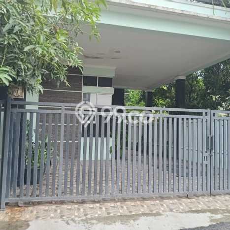 INVESTASI TEPAT! Rumah di Cakung, LT 210m2m² Bangunan 258m2m² INVESTASI TEPAT! Rumah di Cakung, LT 210m2m² Bangunan 258m2m²