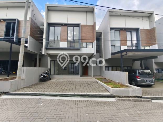 Rumah Luas Asri 3 KT Siap Pakai di Setiabudi Bandung Rumah Luas Asri 3 KT Siap Pakai di Setiabudi Bandung