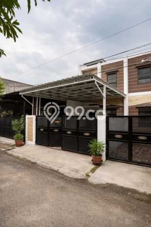 Jual Rumah Strategis Bagus Punya 4 KT di Arcamanik Bandung SHM Jual Rumah Strategis Bagus Punya 4 KT di Arcamanik Bandung SHM