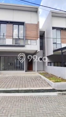 Rumah Luas Asri 3 KT Siap Pakai di Setiabudi Bandung Rumah Luas Asri 3 KT Siap Pakai di Setiabudi Bandung