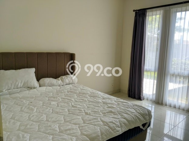 Lokasi terbaik! Rumah siap huni dikontrakkan di BSD LB 400m2 Lokasi terbaik! Rumah siap huni dikontrakkan di BSD LB 400m2