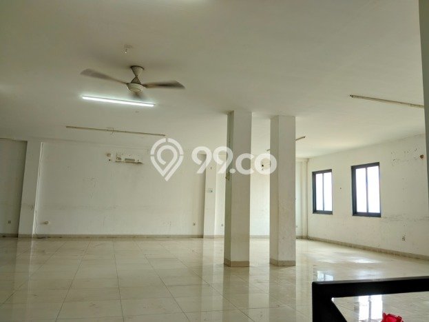 Komersial Bagus Dijual LB 600m2 Lokasi Strategis Jakarta Selatan Area Cocok untuk Berbisnis Komersial Bagus Dijual LB 600m2 Lokasi Strategis Jakarta Selatan Area Cocok untuk Berbisnis