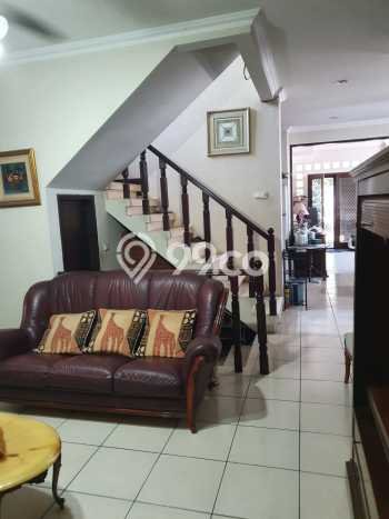 Ready to Use! Premium House LT 626m2 Desain Modern di Bintaro Ready to Use! Premium House LT 626m2 Desain Modern di Bintaro