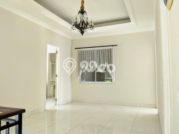 Lokasi terbaik! Rumah siap huni dikontrakkan di BSD LB 400m2 Lokasi terbaik! Rumah siap huni dikontrakkan di BSD LB 400m2