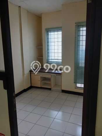 Unit Ruko Disewakan di Bintaro di Area Ramai & Strategis Unit Ruko Disewakan di Bintaro di Area Ramai & Strategis