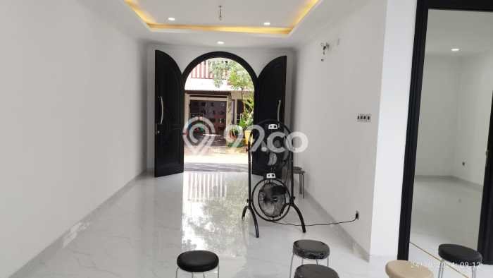 Rumah Luxury Modern Tanpa Renovasi di Bintaro Tangerang Selatan Rumah Luxury Modern Tanpa Renovasi di Bintaro Tangerang Selatan