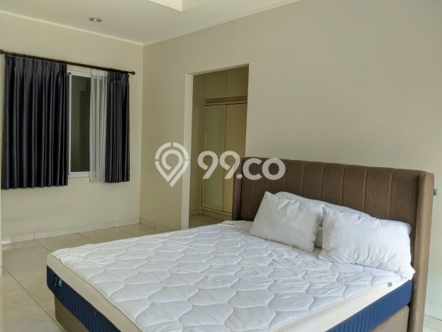 Lokasi terbaik! Rumah siap huni dikontrakkan di BSD LB 400m2 Lokasi terbaik! Rumah siap huni dikontrakkan di BSD LB 400m2
