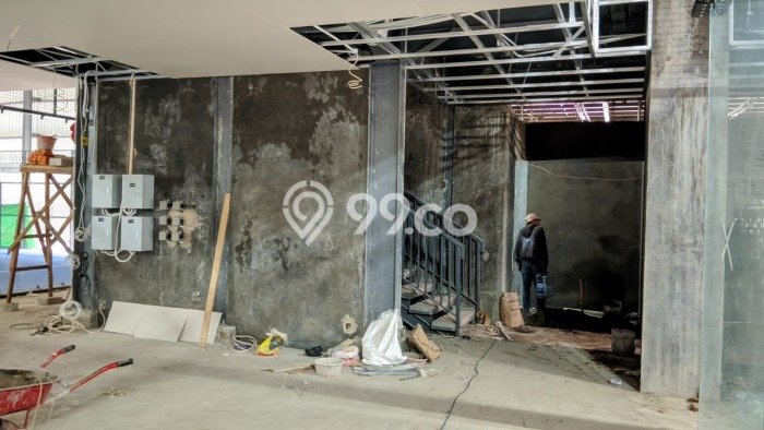 Unit Komersial Dijual di Cilandak Jakarta Selatan Luas Bangunan 2200m2 Unit Komersial Dijual di Cilandak Jakarta Selatan Luas Bangunan 2200m2