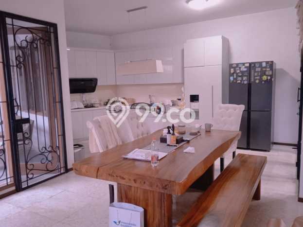 Dijual Rumah Mewah Elegan Dengan View Eksklusif di Bintaro, Tangerang Selatan Dijual Rumah Mewah Elegan Dengan View Eksklusif di Bintaro, Tangerang Selatan
