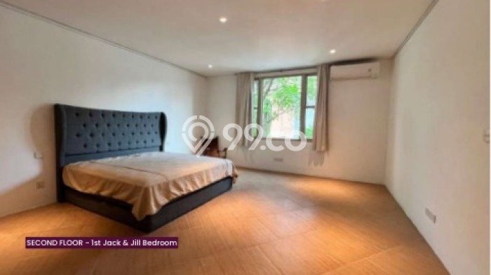 Hunian Modern Disewakan di SCBD Jakarta Selatan 5 KT & 4 KM Hunian Modern Disewakan di SCBD Jakarta Selatan 5 KT & 4 KM