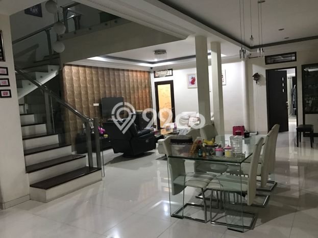 HOT DEAL! Rumah Berkualitas di , Bandung, LT 490m2m² LB 400m2m² HOT DEAL! Rumah Berkualitas di , Bandung, LT 490m2m² LB 400m2m²