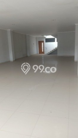 AREA BERKEMBANG! Ruko Disewakan Kawasan , Luas 130m2m², Siap Operasional AREA BERKEMBANG! Ruko Disewakan Kawasan , Luas 130m2m², Siap Operasional