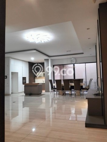 Hunian Elit LB 640m2 Siap Pakai Desain Elegan di Citraland, Surabaya Hunian Elit LB 640m2 Siap Pakai Desain Elegan di Citraland, Surabaya