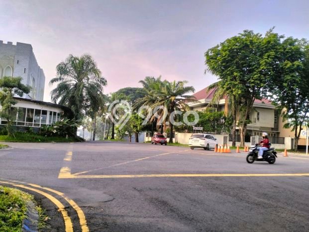 Lahan untuk Disewa di Surabaya Luas 650m2 Lahan untuk Disewa di Surabaya Luas 650m2