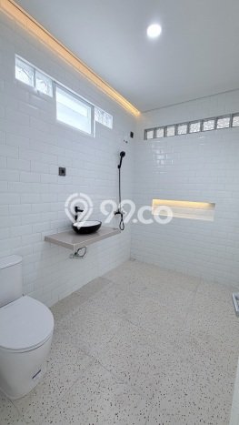 Ready to Use! Luxury House LT 66m2 Desain Modern di Tanjung Duren Ready to Use! Luxury House LT 66m2 Desain Modern di Tanjung Duren