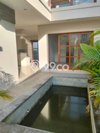 FOR SALE! Vila Kawasan Kuta Utara, Luas 150m2m², Lokasi Strategis FOR SALE! Vila Kawasan Kuta Utara, Luas 150m2m², Lokasi Strategis