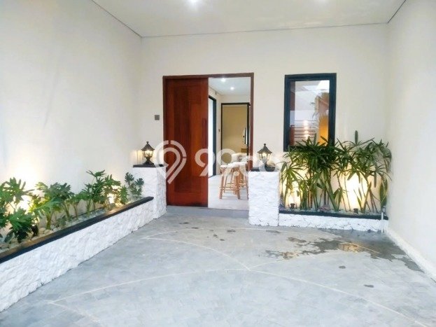 LOKASI TERBAIK! Vila Kawasan , Area 160m2m², Area Strategis dengan jalan bagus LOKASI TERBAIK! Vila Kawasan , Area 160m2m², Area Strategis dengan jalan bagus