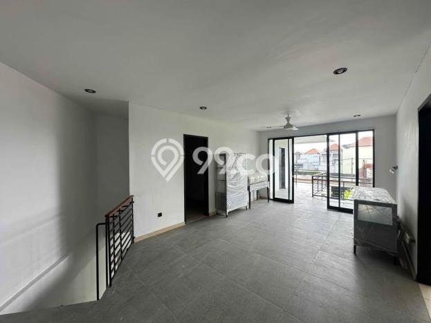 Vila Nyaman di , Ukuran 330m2m², View Menarik sekitar Vila Nyaman di , Ukuran 330m2m², View Menarik sekitar